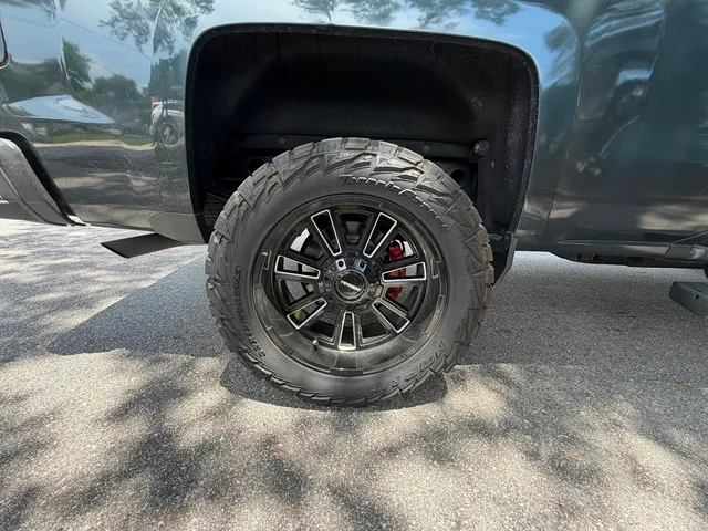 2019 Chevrolet Silverado LD Double Cabin — photo 1